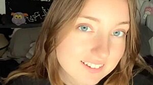 I love dildo sucking and playing with my pussy