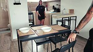 xxxtime - update 2 - thomas detiene el tiempo y folla a u madrastra en la cocina