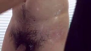 Vietnamese gay man meets partner on Blued for intimate encounter