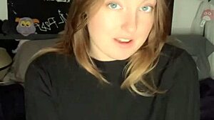 I love dildo sucking and playing with my pussy