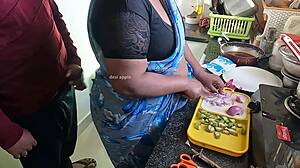 عرض وممارسة الجنس أمام الخادمة التاميلية كانيكا