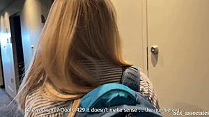 Не мога да повярвам, че мащехата сподели хотелското легло и дупето си с мен