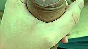 Young Bisexual Novinho Masturbating and Finishing Hard