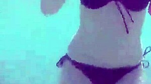 yo, check this german teen veronikavonk flashing big boobs by the sea!