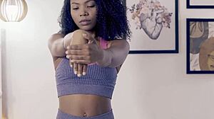 Hey man, you banging your friend after training like this?