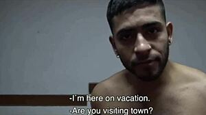 Latinos Cogiendo En Duchas!