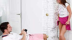 Jenny Ferri, petite spinner, enjoys casual encounter