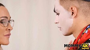 man, mommy4k got the hottest scene on that sofa!