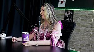 Raphaela Savanah: 'Afraid of judgment, but loving boyfriend's group fun?'