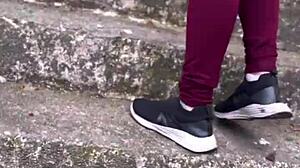 Patricinha with pink pussy climbs hill horny