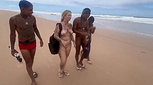 fui na praia de nudismo com as gostosas fazer putaria e gravei a porra toda