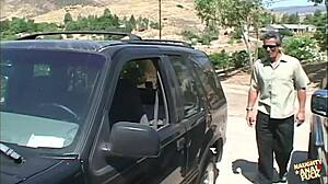 Chelsea Zinn demands her lovers pound her with double penetration