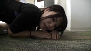 Hotel Fuck with Energetic Japanese Babe!