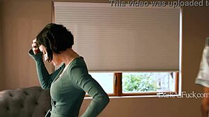 Hey, can you believe this spineless husband got Olive Glass to sleep with boss Isiah Maxwell for favors? Crazy Hollywood drama!