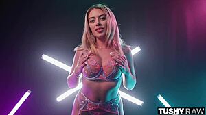 Fit milf stretches tight ass wildly