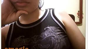 Tetona shows her boobs on webcam