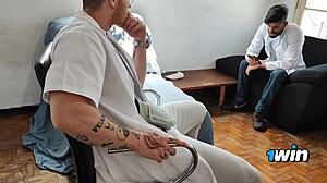 fui ao ginecologista e acabei sentando na rola