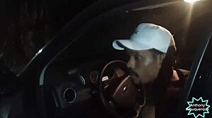 parei o carro pra mijar passou um novinho e pediu pra mama depois me levou pra sua casa pra fuder enquanto a mulher dormy