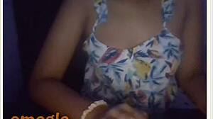 Tetona shows her boobs on webcam