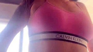 fui treinar na academia com um plug anal no cu fiquei com muito tesão chegar em casa meu cu vai tã lubrificado e largo pra mete rola dentro