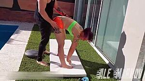 katrina punk termina cogiendose a su personal trainer en su primera clase de gimnasia