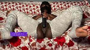 Amateur Slut Uses Vibrator for Easy Squirting Orgasm