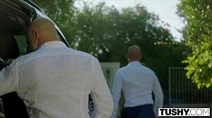 want hard anal in paradise?