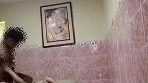 me encontré con mi ex y nos fuimos a coger mientras el cornudo esperaba