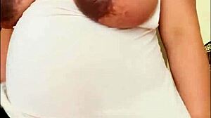 That pregnant arab girl with the big belly and milky boobs is so sexy