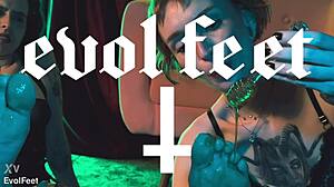 feet tasting like honey