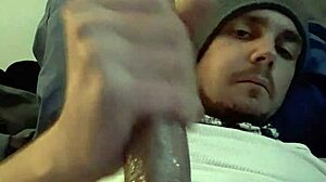 Rookie levi lust teases with her solo masturbation session