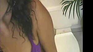 Island Hottie From Trinidad Showers With Foxy Roxy