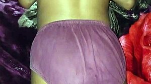 Indian bhabi full silhouette picture of pussy