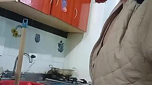 Realfemboy aggiornamento 19 luglio mostra azione calda in travestimento