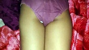 Indian bhabi full silhouette picture of pussy