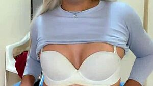 Rica Transexual Tetas Peque�as Pajeando