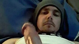 Rookie levi lust teases with her solo masturbation session