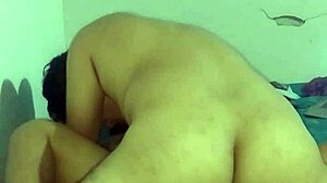 Hago el Amor con Jefe para Subir Sueldo