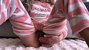 Teen Fingering Hairy Wet Pussy