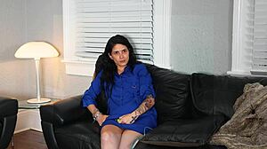 Jazmin Gets to Know Her Interview in Sexy Casting