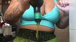 Wearing tight shorts, wanna see my pussy split open while flashing in public?