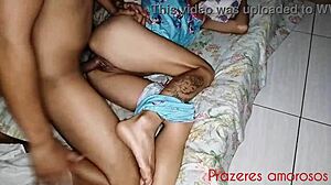 Fui a cama da minha cunhada e tive que mostrar para meu irm�o como se deve foder a puta submissa da mulher dele