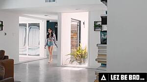 Lez be bad chloe finger fucks nicole