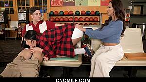 oh yeah, that hot teen and milf are loving the bowling freeuse session