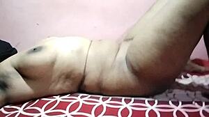 showing natural desi boobs indian porn