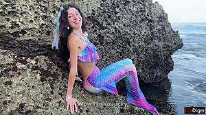 I met a beautiful mermaid on an island and gave her legs.