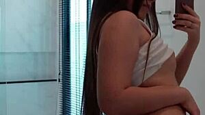 Stepsister sends naked pics to stepbrother