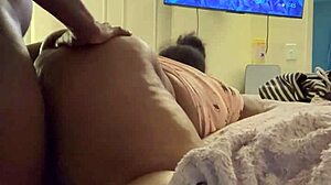 Fucking my pregnant wife's pussy until she orgasms