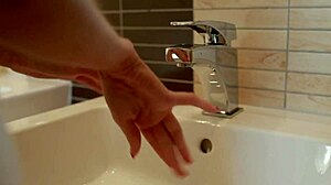 Eveline fingers pussy in bathroom!