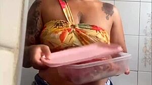 On Live, Zipper Down, Craving to Show My Pussy